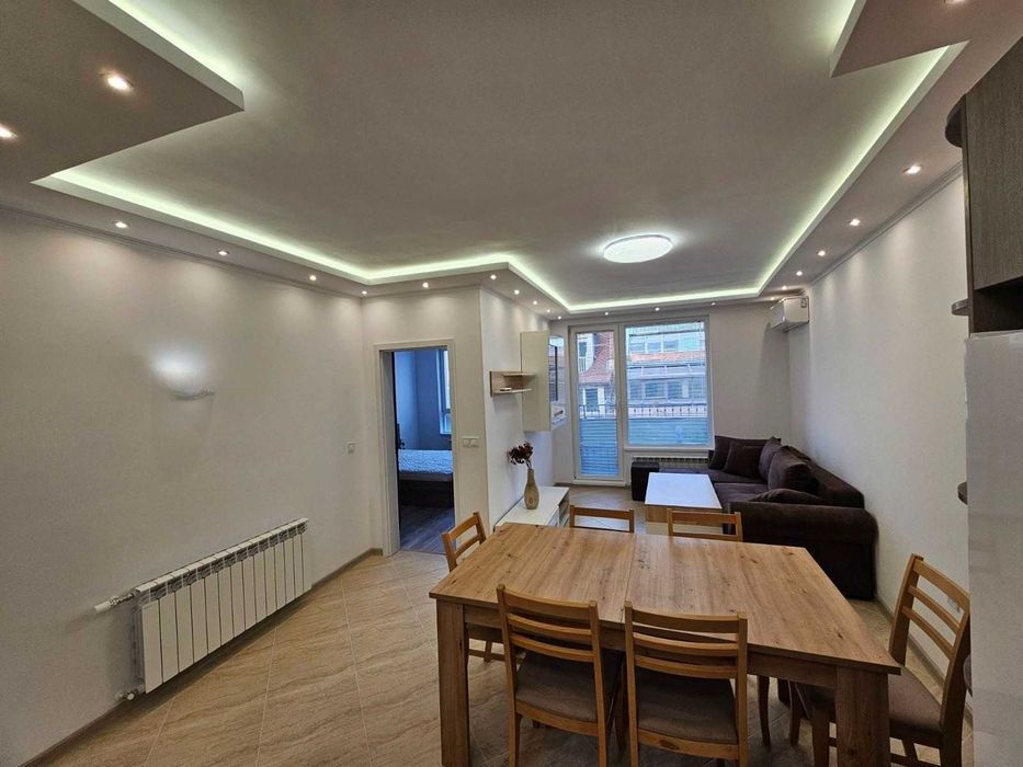 Тристаен апартамент - кв. Банишора