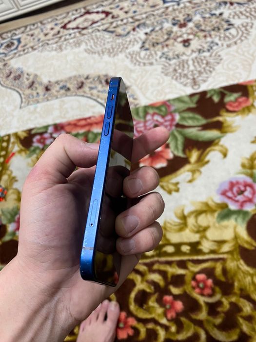 Продам Iphone 12 128gb 5G