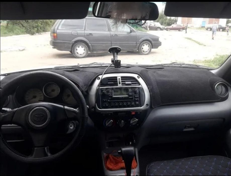 Продам TOYOTA RAW4 2001г