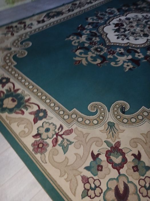 Ковер  3×5 не  новый  чистый