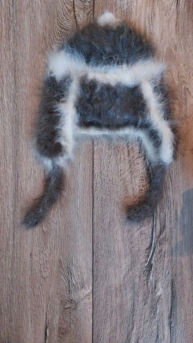 Детская , пуховая шапочка