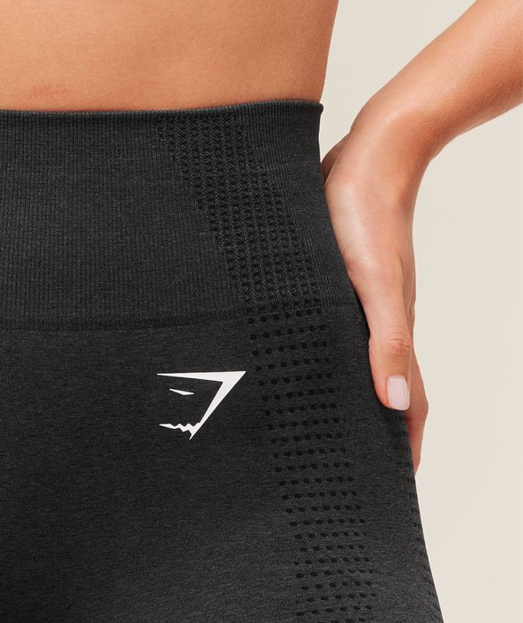 Къс клин на GYMSHARK