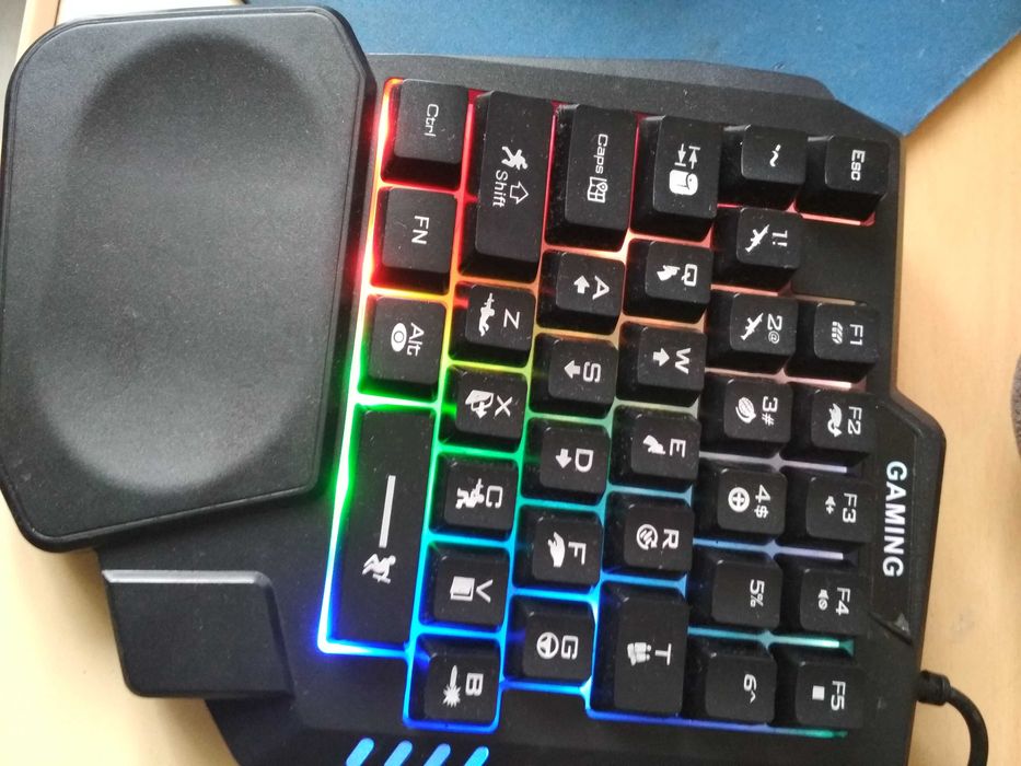 Игровая клавиатура - Hand Game Keyboard ,с подсветкой!