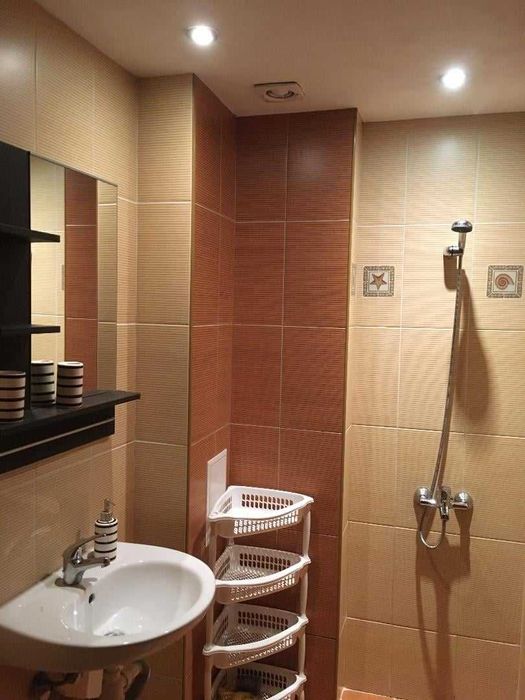 Дава се под наем Двустаен апартамент в София, Център - 43 кв.м за 323.85 € - Снимка #1