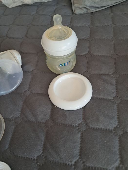 Ръчна помпа за кърма AVENT