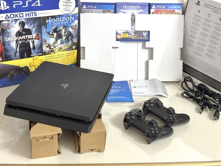 Sony PlayStation 4 Slim (Два Джойстика) 3Игры в Подарок!