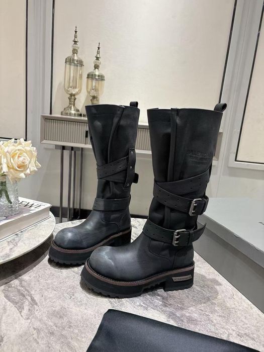 Нови ботуши Vic matie balenciaga