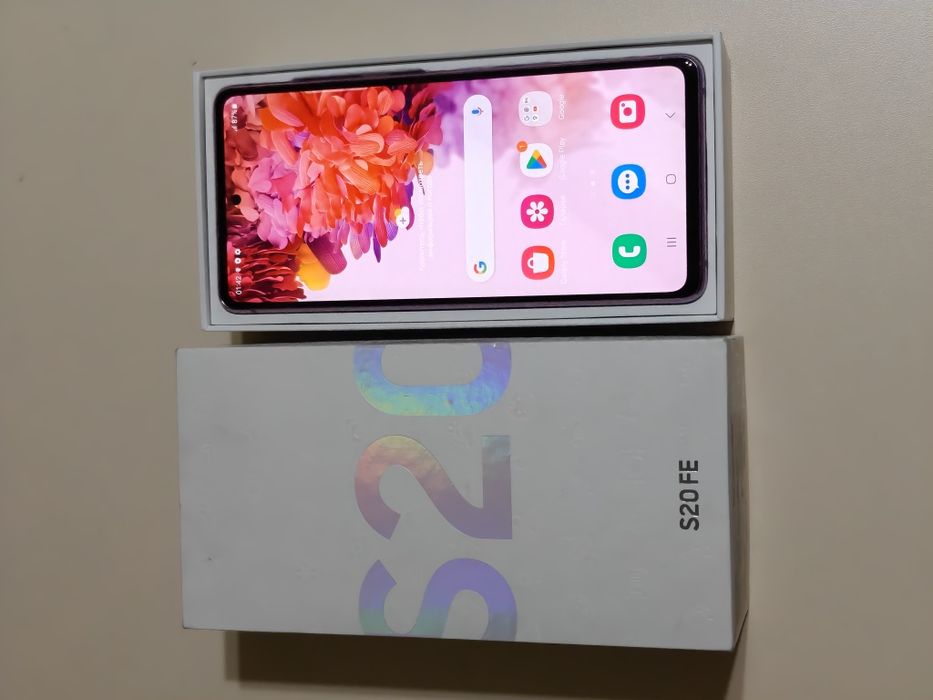 Samsung S20 FE 128 gb Ram 6 EAC
