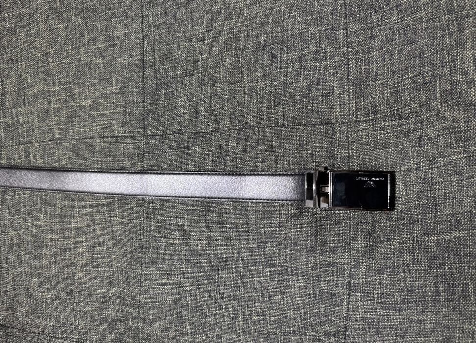 Колан на Armani  в отлично състояние за всеки ден