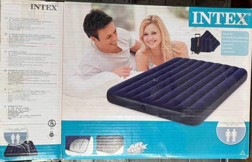 Продается надувной матрас на 2 персоны от INTEX с насосом