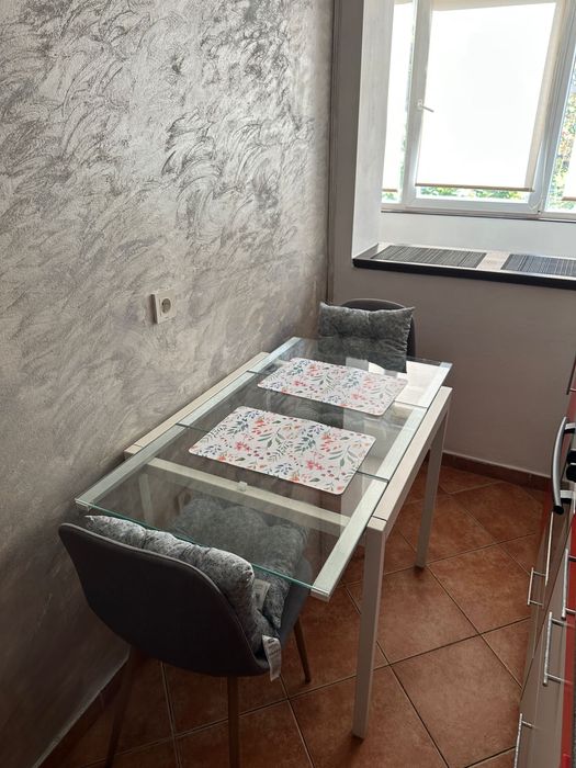 Inchiriez apartament 2 camere,Bd.Constructorilor.