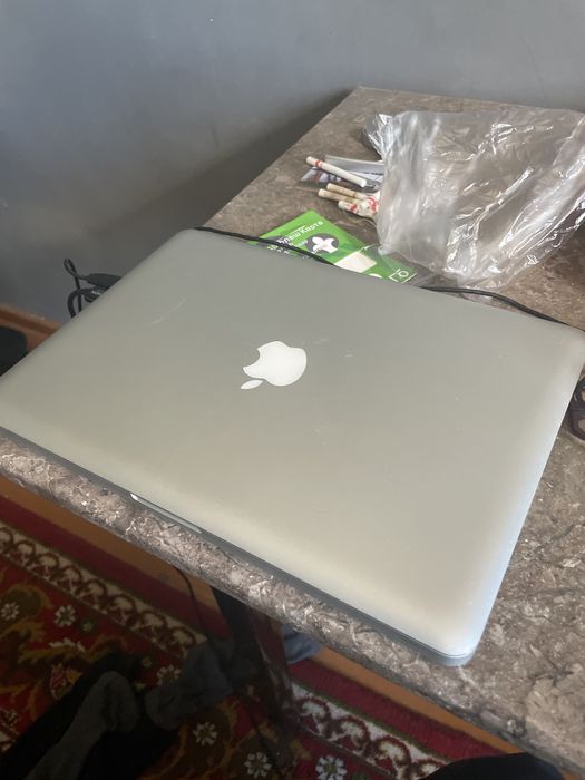 Продам Macbook Pro5,5
