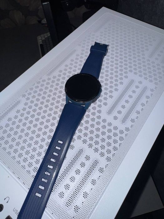 Телефон поко и часы