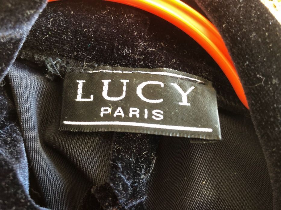 Маленькое чёрное платье велюровое