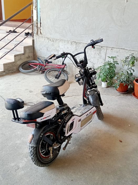 Electr skuter sotiladi