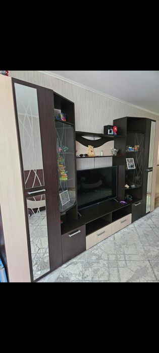 Продам стенку для гостиной