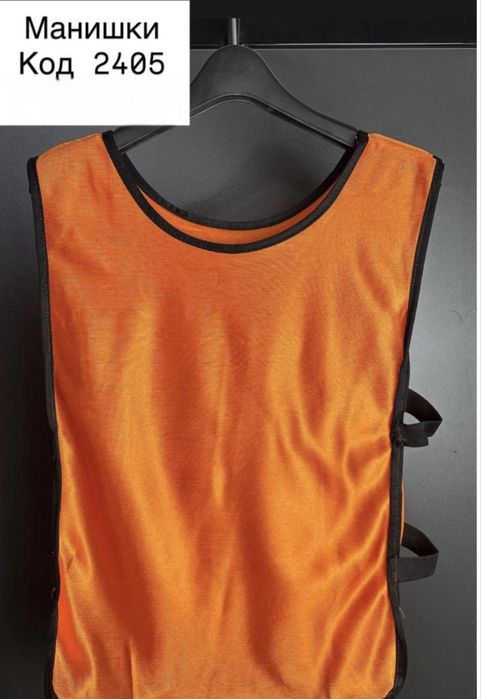 Манишки-взрослые,детские.