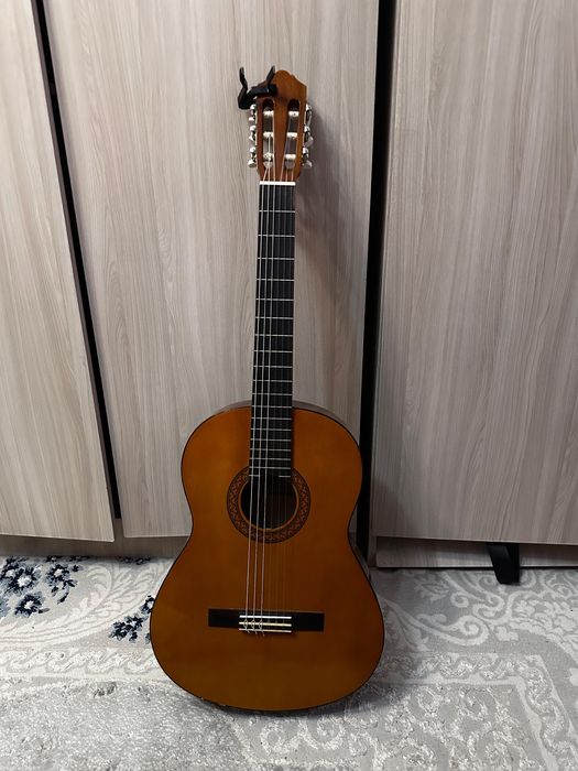 Yamaha C40 классическая гитара
