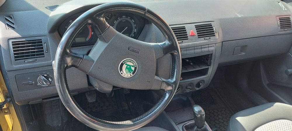 Skoda fabia 2005 1.2i