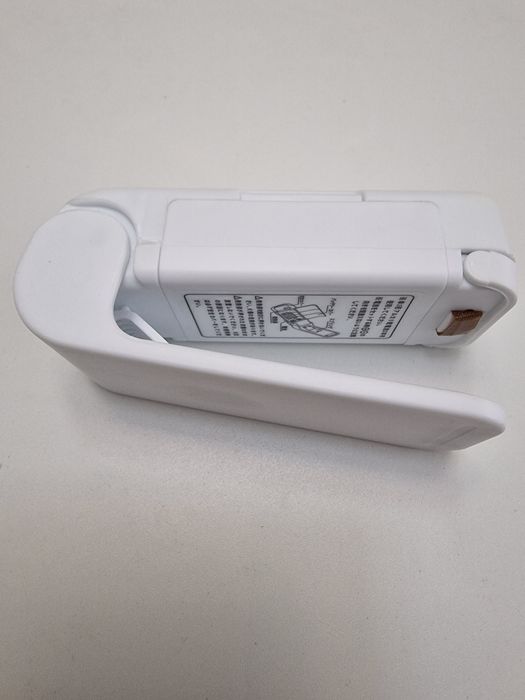 Мини машинка за запечатване