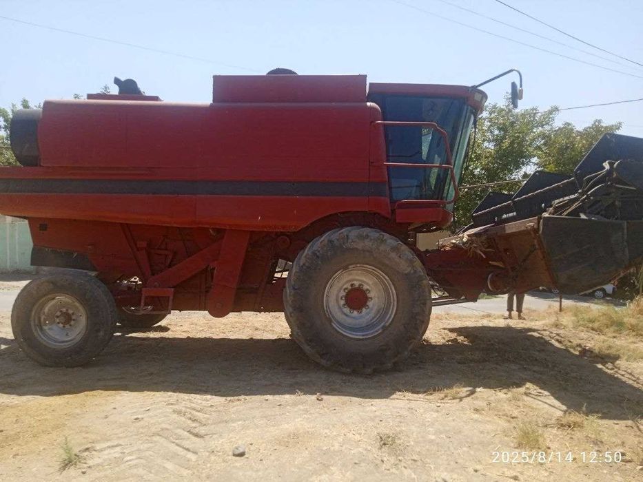 Комбайн CASE 2366