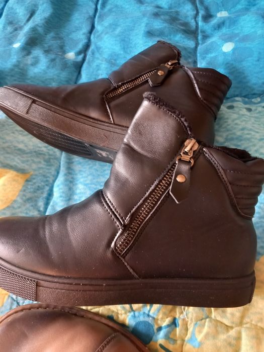 Боти за 38 39нр нови и не ползвани