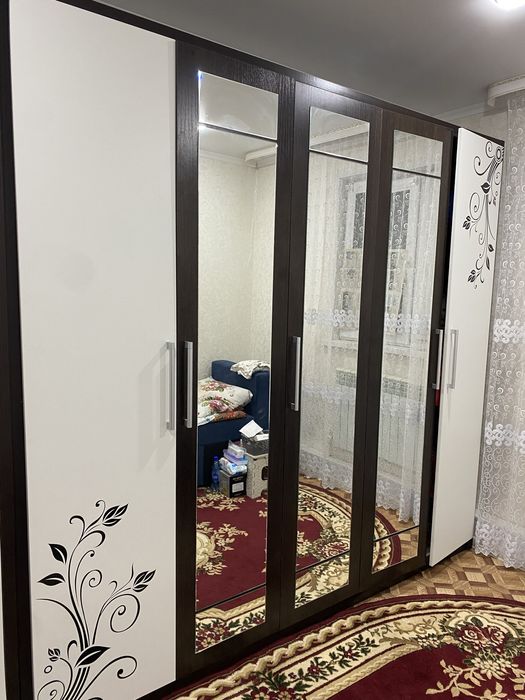 Продам вместительный шкаф