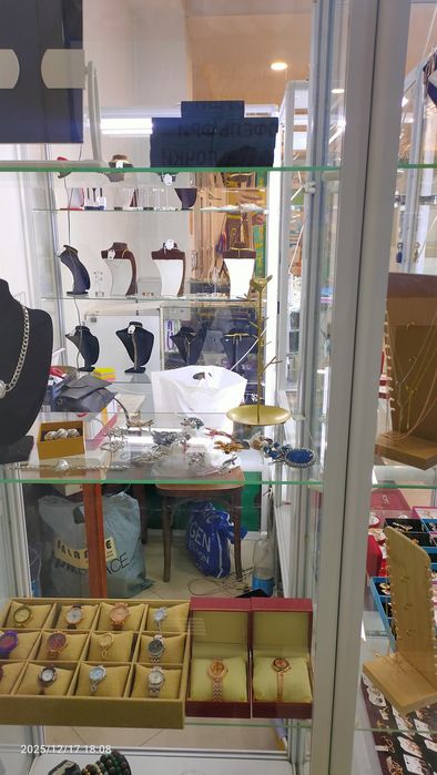 Продам витрину в хорошем состоянии