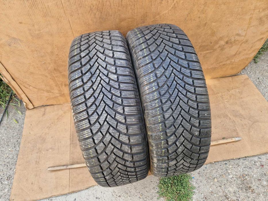 2 Bridgestone R18 235/60 Зимни гуми  DOT2720