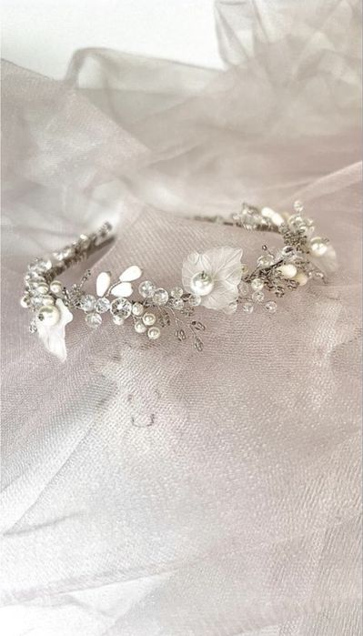 Coronita mireasa lucrata manual cu perle