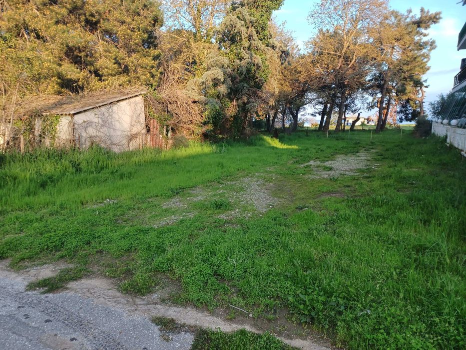 Продава се парцел до морето с площ 298 м2 в Аспровалта, Гърция