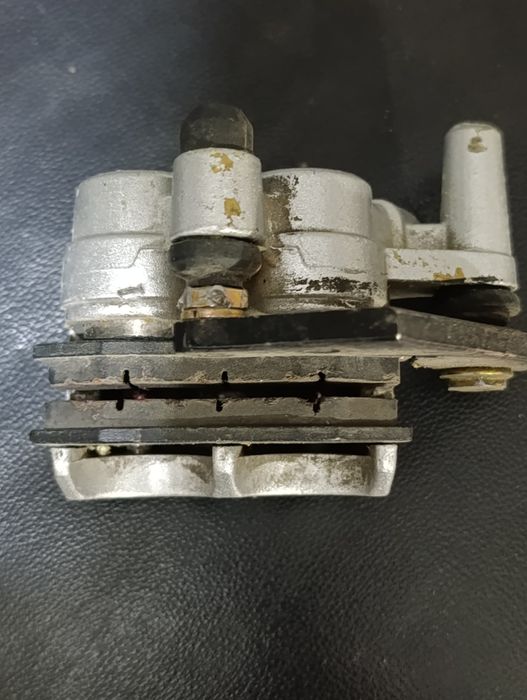 Тормозной цилиндр бачок для электроскутера