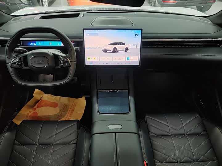 Lynk & Co 10 — 120 AWD Ultra
