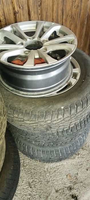 Колеса комлект нива