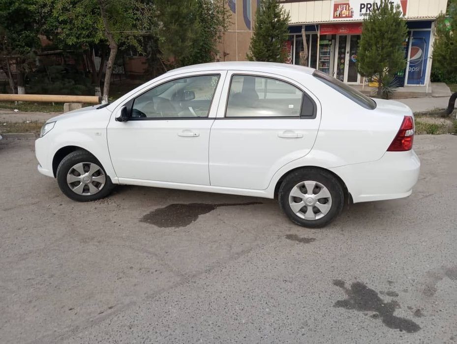 По хорошей цене отличный автомобиль