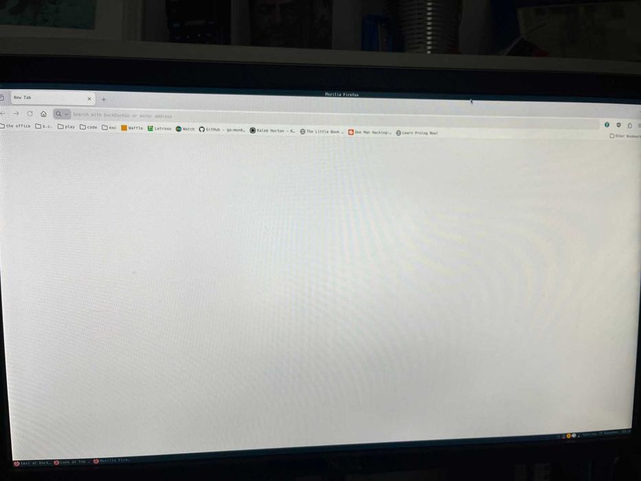 Два IPS монитора - 21.5" Dell P2214Hb и 23.8" BenQ GW2406Z