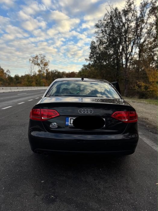 AUDI A4 2011 — imagine 2