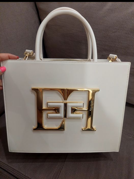 Чисто нова Чанта Elisabetta Franchi ! Уникално красив модел!