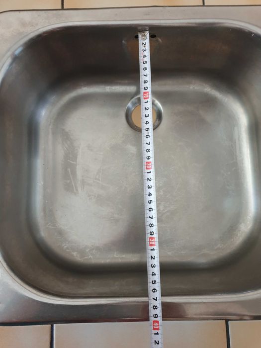 Продавам българска мивка алпака в отлично състояние  дебела здрава