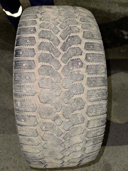 Шины зимние шипованные