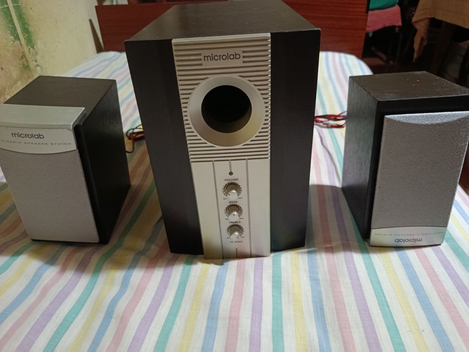 Продаётся сабвуфер MICROLAB