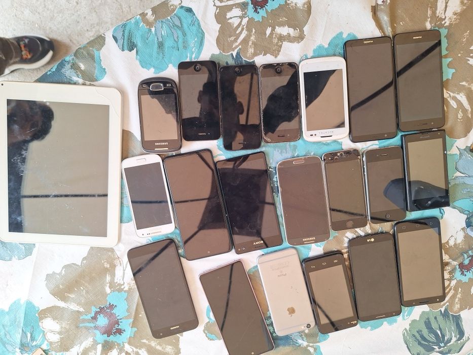 Lot telefoane funcionale