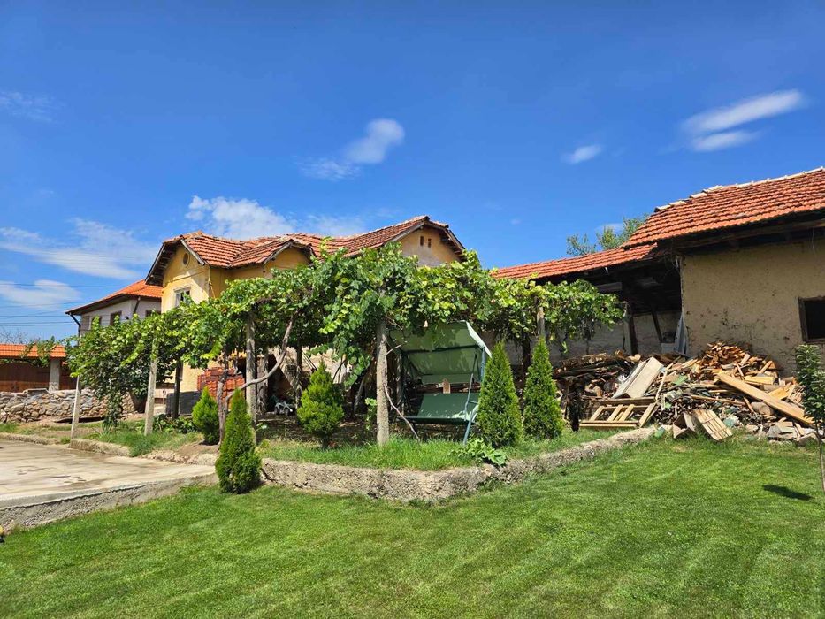 Продава се Къща в Кюстендил, Румена войвода - 70 кв.м за 672 €/кв.м - Снимка #2