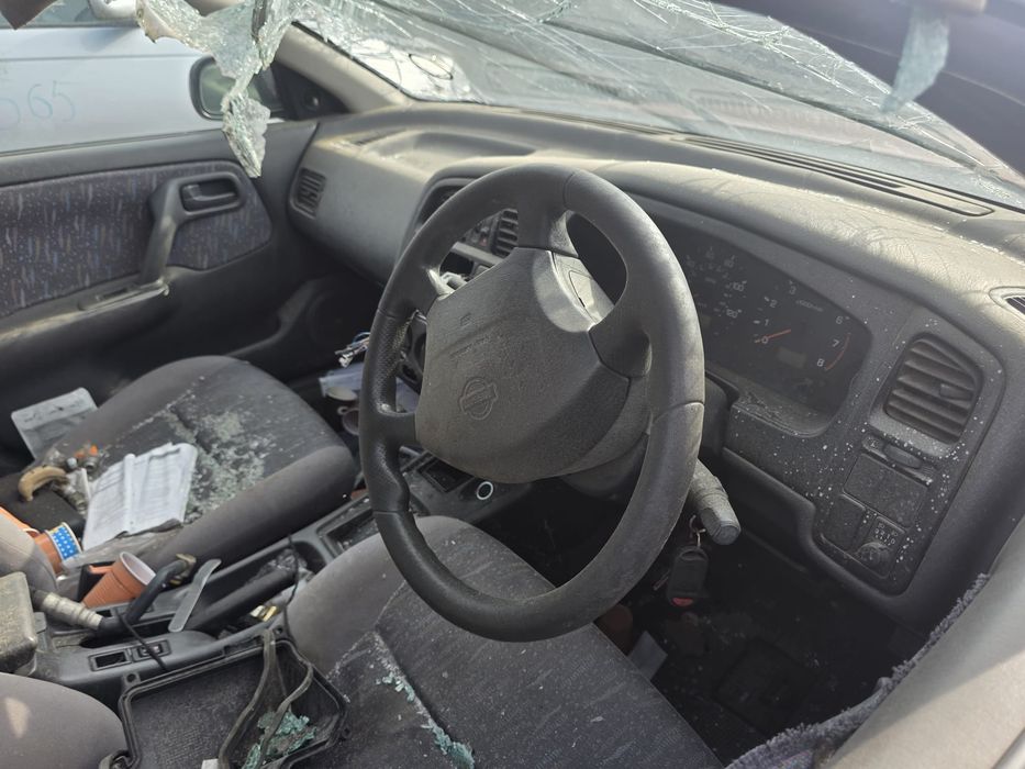Ansamblu manete complet Nissan Primera 1997 2.0 AT (131 hp)