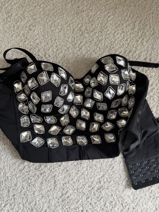 Елегантен топ бюстие с камъни S