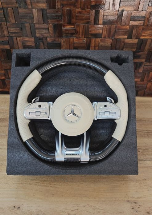 Volan Mercedes AMG din Piele compatibil cu  toate modelele 2008-2021