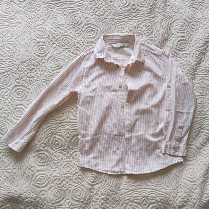 Продам детскую рубашку.