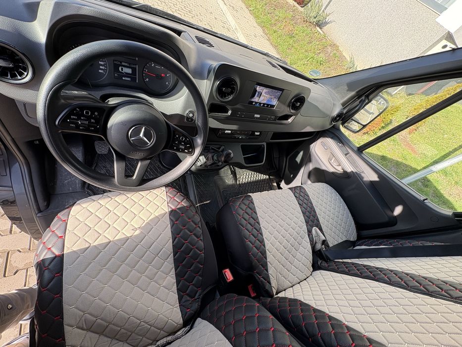 Vand Sau Schimb cu apartament garsoniera Mercedes Sprinter 317