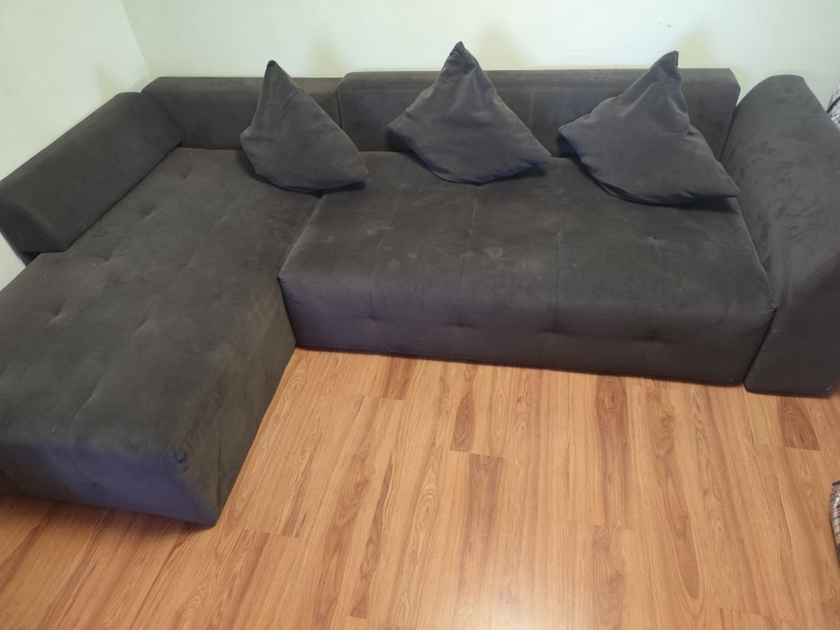 Срочно продам диван