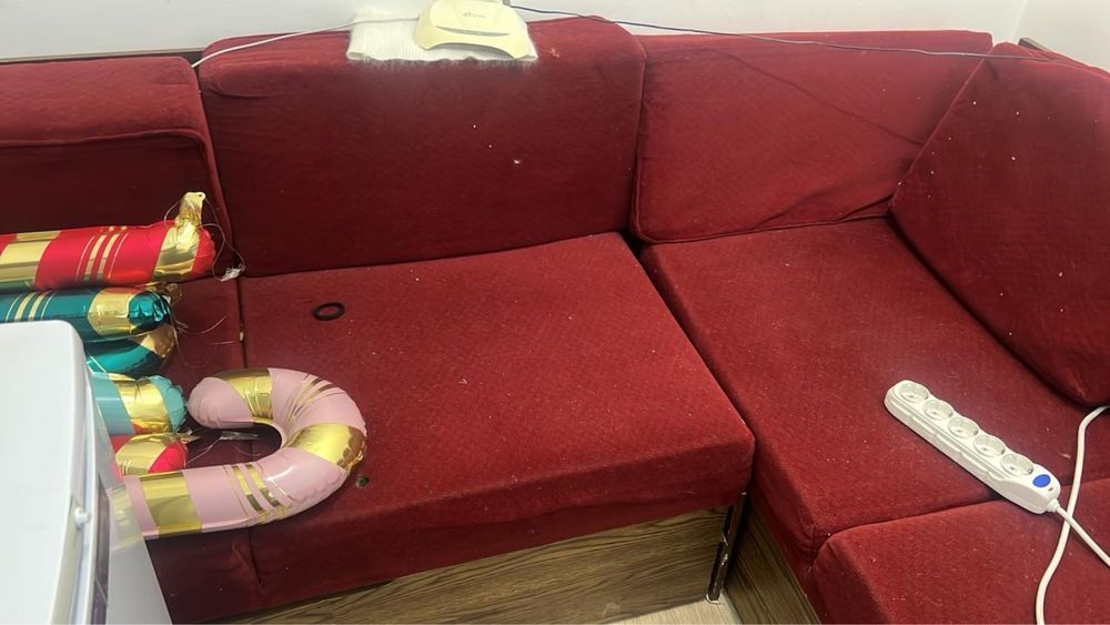 Диван и тумба бесплатно